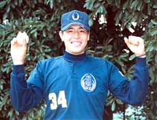 2000-1019OnoGo.jpg (17209 bytes)