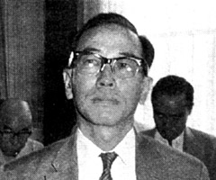 W001-1.JPG (21469 bytes)